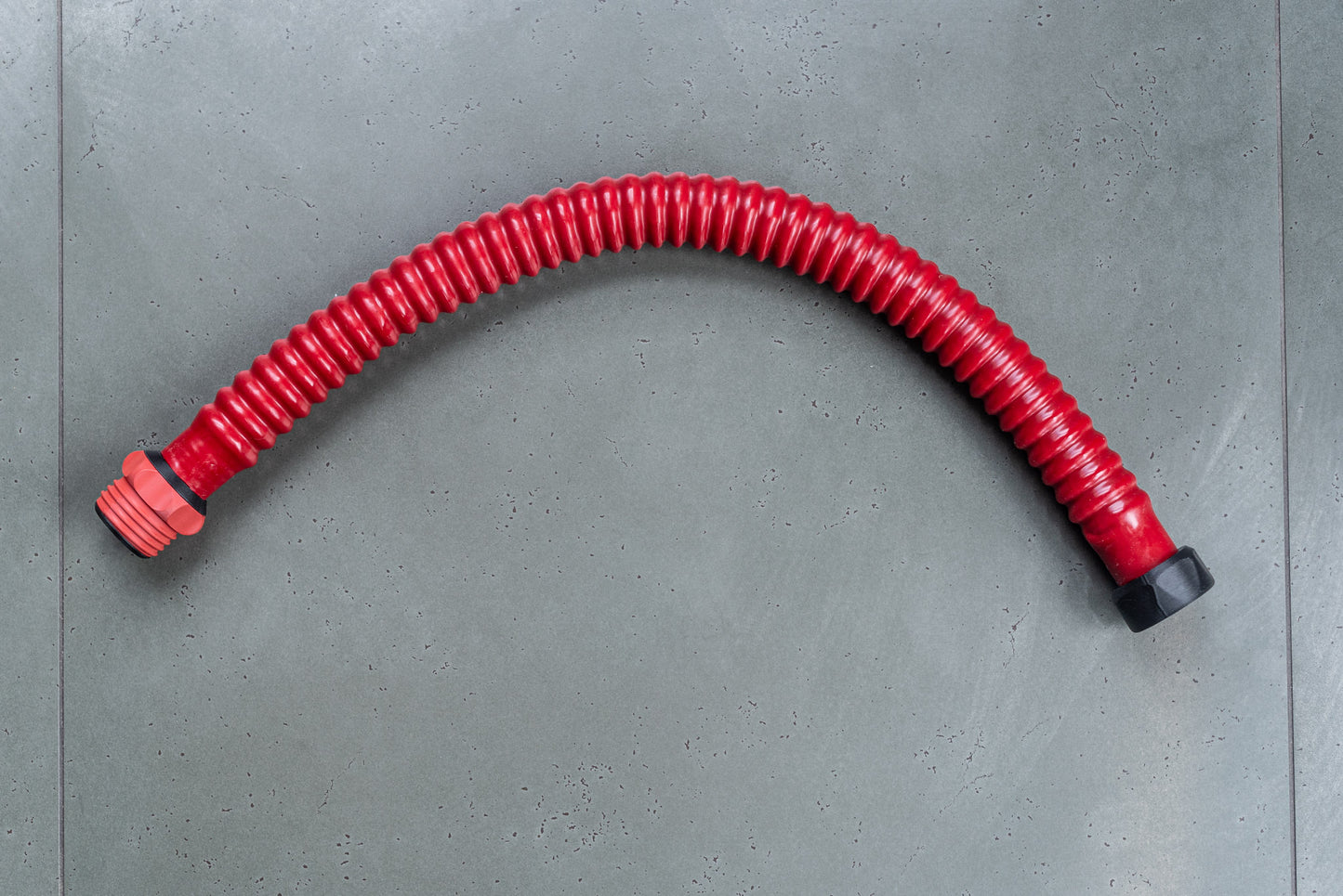 Pryžová dýchací hadice k plynové masce – 50 cm / 20 palců