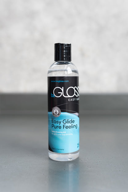 Easy Glide – Pomůcka pro oblékání latexu